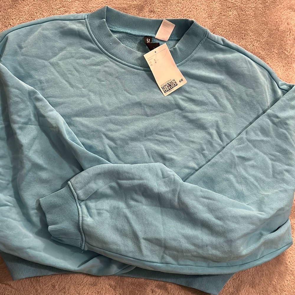 Cropped crew neck sweatshirt